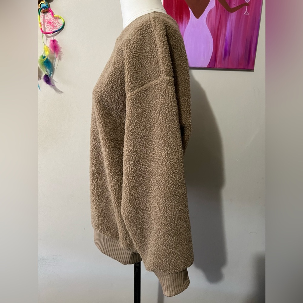 Textured Winter Pullover - Picture 3 of 4